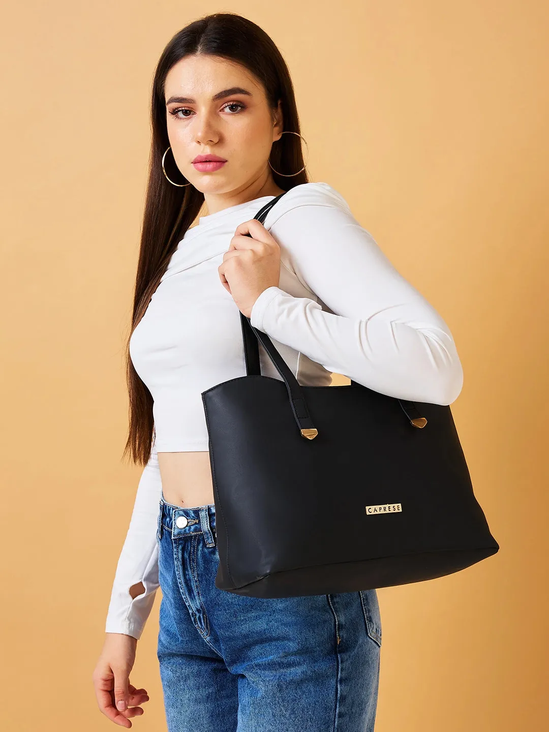 Caprese Romea Tote Medium Black