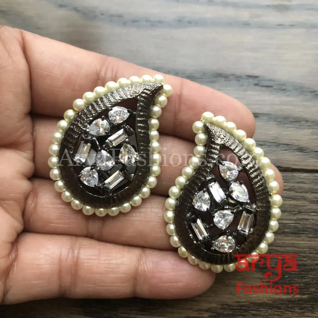 Ivanka Golden Kundan Stud Earrings/Fusion Indo Western Earrings